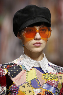 Details Christian Dior , Details Dior Fall 2018 Ready-to-Wear , Детали показа Кристиан Диор , Детали показа Диор осень зима 2018 , Fashion show , неделя моды в Париже , PFW , Мария Грация Кьюри , Mainstyles